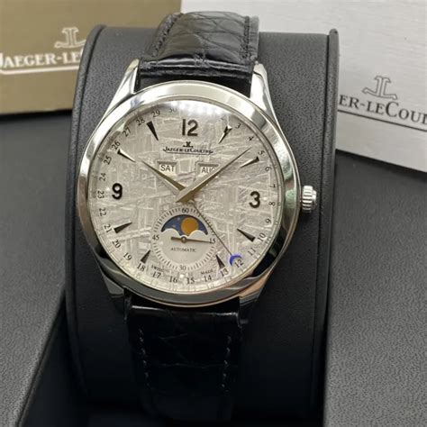 contrefaçon montre homme jaeger lecoultre